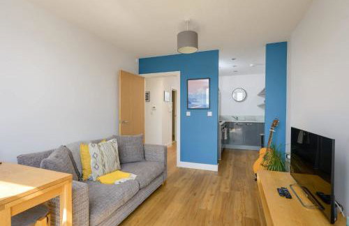 Apartment with Cityscape Views & Private Parking - Foto 11