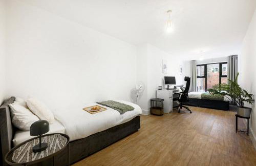 Huge Digbeth Apt Sleeps 8 5bed Free Parking. - Foto 14