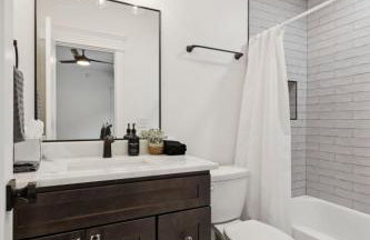 Nash Urban Oasis with Rooftop and Modern Amenities - Foto 44