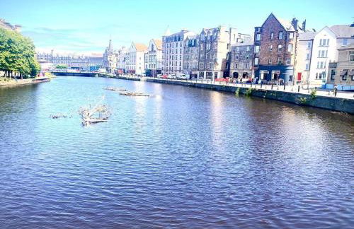 Bright Modern Apartment - Foto 3