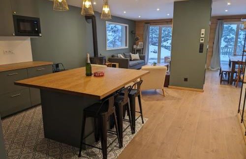 Chazelet - Avec terrasse et jardin - Photo 10