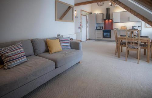 The Nest - 1 Bedroom Apartment - Tenby - Photo 24