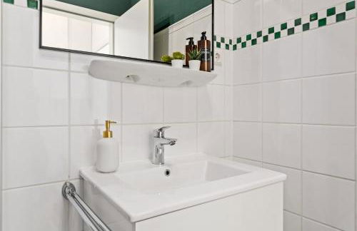 SOLARIS - COZYHOMZ - ALTSTADT - AN DER ELBE - für Paare - S-BAHN DD - Foto 6