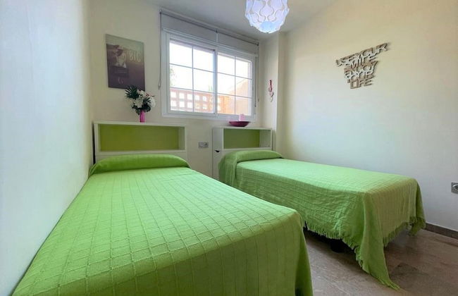 Apartment in Roquetas Near Playa Serena Beach - Photo 3