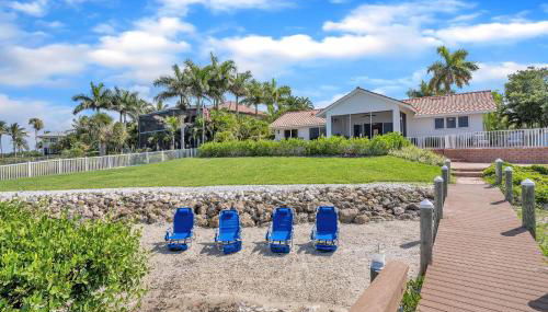 Paradise with a pool, pier and private beach area - Foto 2