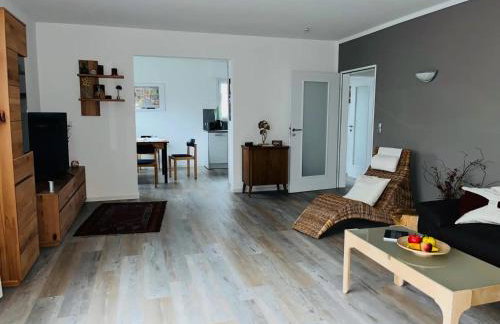 Bei den Taunusbäumen - Foto 1