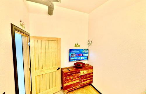 The Upstairs Escape - Foto 5