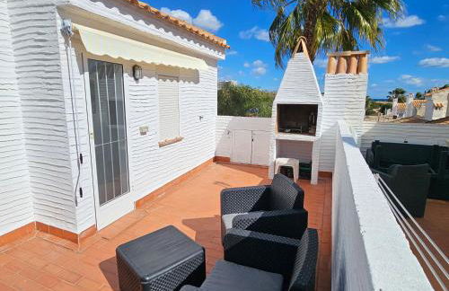 House Next to Beach in Tropical Garden - Foto 17