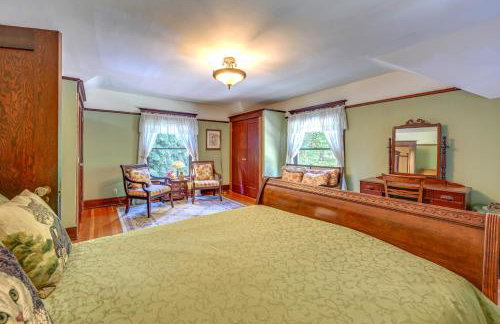 Historic Auburn House on 37 Acres with Private Lake! - Foto 20