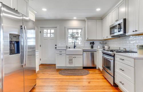 Historic Jefferson Farmhouse - Hike, Bike and Raft! - Photo 3