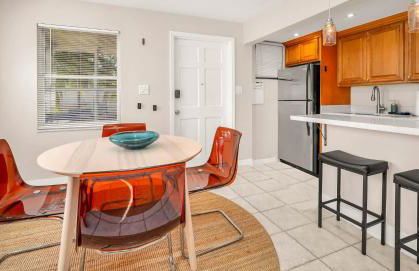 The Jute Box - Pool - Waterview - Wilton Drive - Photo 10