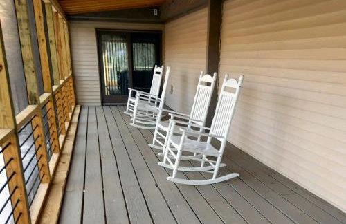 Red Roof mountain cabin with Starlink internet! - Foto 11