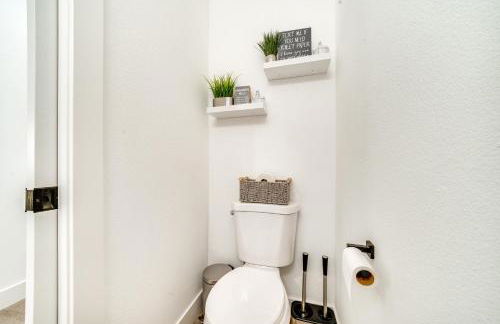 4 Mi to Dtwn Modern Tacoma Home with Spacious Yard - Foto 9