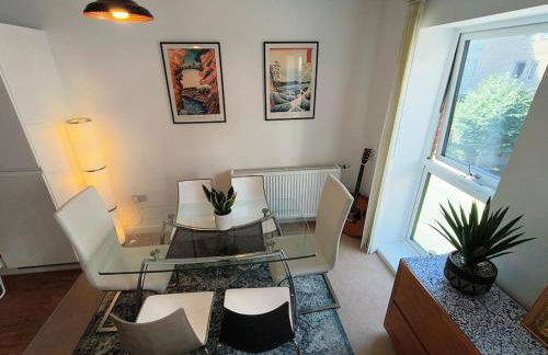 Issara Apartments 49 - Great location & Private Parking - Foto 18