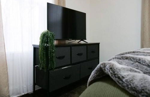 Cozy & Convenient Getaway 3BD 2BA Dog Friendly - Foto 50