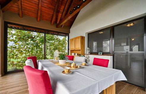 Gorgeous Home In Plesivica With Wifi - Foto 23