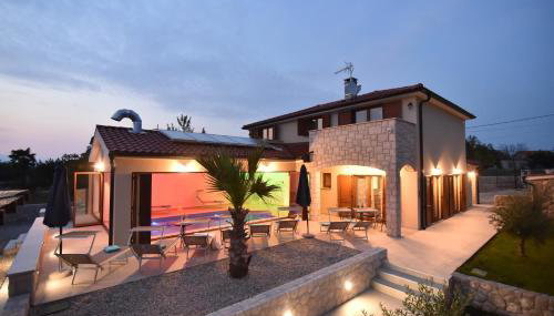Villa Muskatel KRK -with heated covered pool - Foto 5, Garden