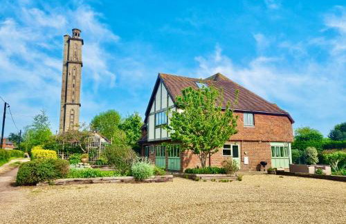 Stunning 7 Bedroom Escape Near New Forest and Beach - Large Garden - Serene Setting - Sleeps 14 - Foto 1