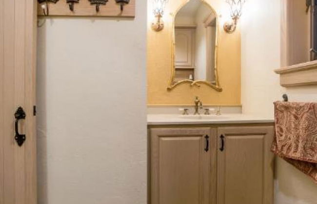 HIGHLANDS CASTLE overlooking Lake George.. plus 2 other Castles! - Foto 34