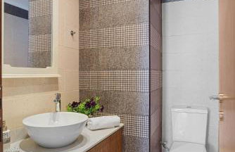 Amphitrite Beach House - Photo 13