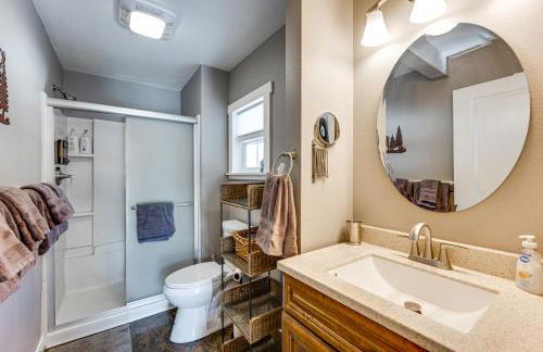 Steps to Estes Lake Mtn-View Hideaway with Hot Tub! - Foto 17