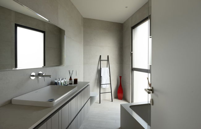 The Y House - Photo 56