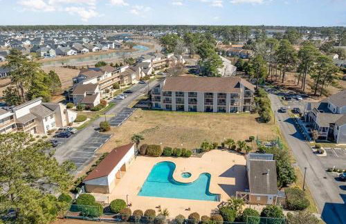 First floor, Little River Condo with Pool 3 miles from beach - Foto 13