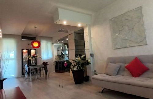 Appartamento incantevole con parcheggio gratuito - Photo 1