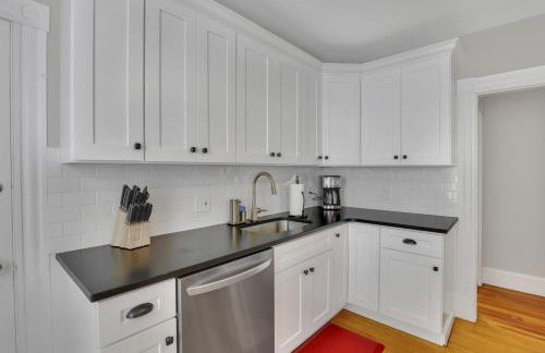 West Hartford Center- Charming New England Apt - Foto 13