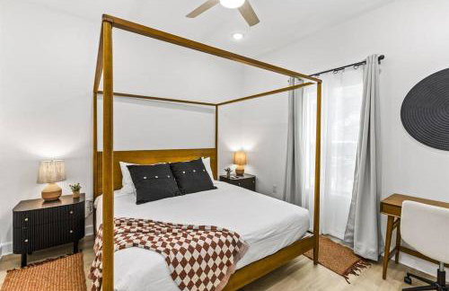 Galveston Retreat-Walk to Beach, Dog-Friendly Yard - Foto 7