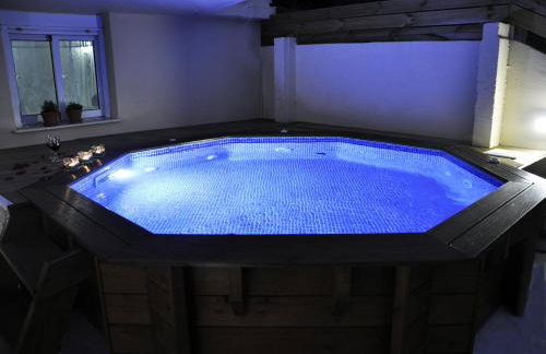 Villa Lakki Heated round pool Jacuzzi - Foto 13