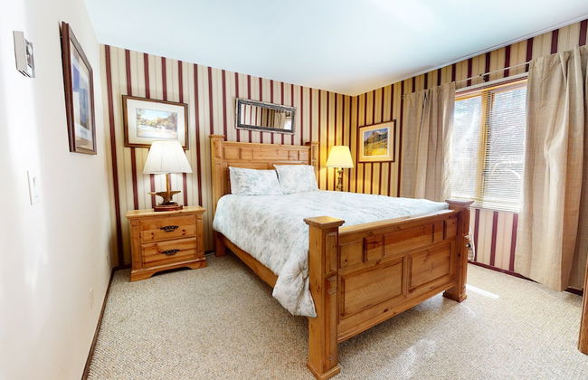 Winterset Woodland - Near Hike & Bike Trails! - Foto 3