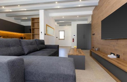 Beautiful Home In Nedescina With Wifi - Foto 4