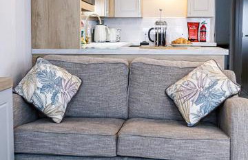 2Bed Whitley Bay Home - Free Parking, Close to beach & St Mary's Lighthouse - Photo 42