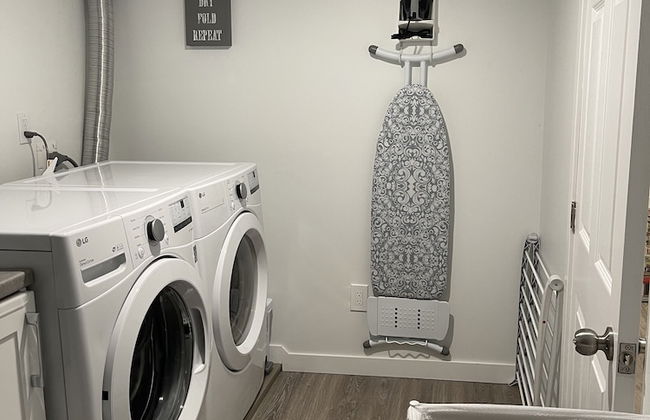 Legacy Suites - Photo 31