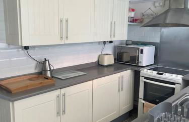 Stunning sea view beach front bungalow Bacton - Photo 14