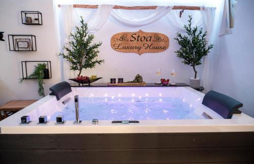 Stoa Luxury House with Unique Jacuzzi Room - Foto 8