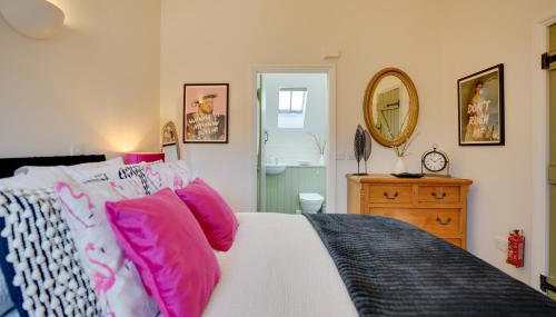 Toad Hall Pet-Friendly Family Stay, Lake Access - Foto 3