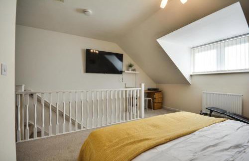 Three Bedroom House in Runcorn Close To The Lake with Parking - Foto 18