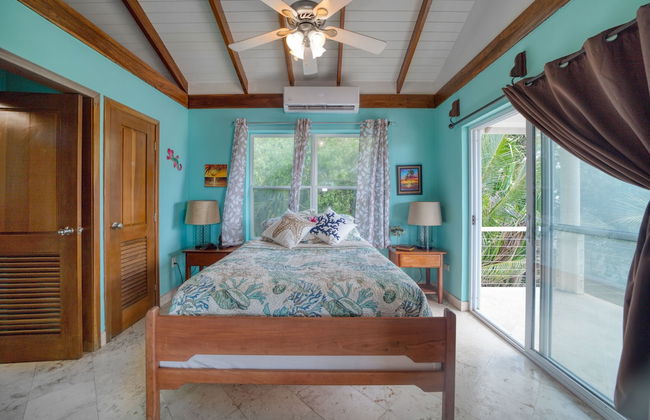 Lucky Duck Villa - Private Beach Escape - Foto 1