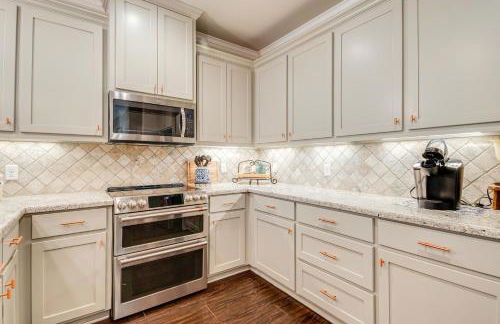 Gorgeous College Station Townhome with Patio! - Foto 12