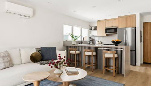 Tide House - Unit B Modern Seaside 1BD w Parking - Foto 5, Other