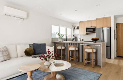 Tide House - Unit B Modern Seaside 1BD w Parking - Foto 11