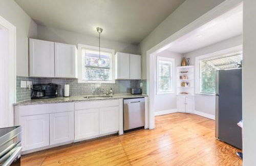 Luxurious 6 bedroom villa near downtown - Foto 42