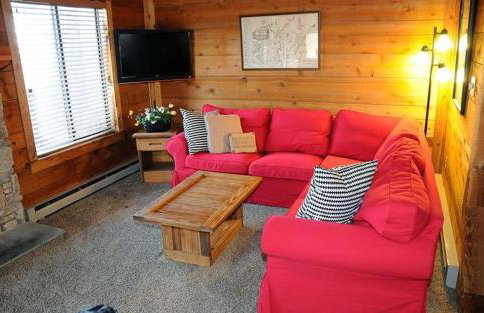 Seven Springs Swiss Mountain 3 Bedroom Standard Condo, Sleeps 8! condo - Photo 2