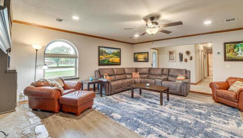 Family-Friendly Tulsa Suburb Home By Parks and River - Foto 1