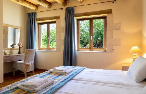 Villa Erontas -Private heated jacuzzi and mini pool - Foto 19