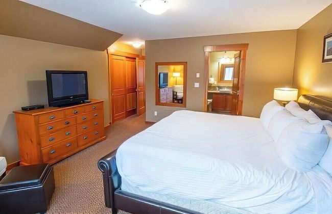 Pinnacle Ridge Chalets by Fernie Lodging - Photo 23