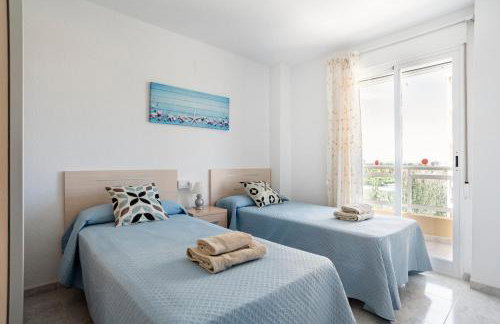 Apartamento céntrico en la playa con piscina. - Foto 11