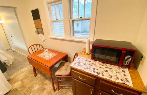 Convenient 2 Bedroom Home in TC - Foto 9